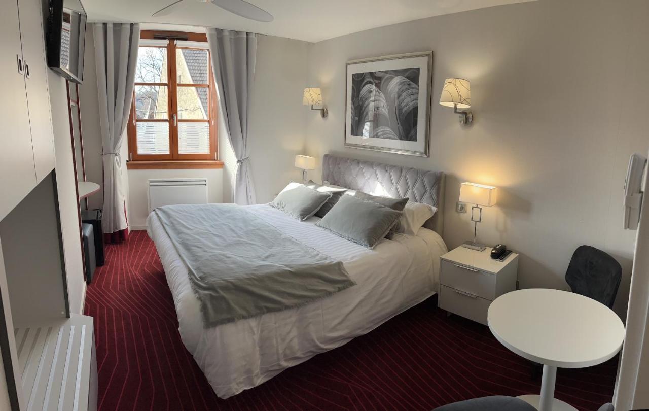 Logis Hotel Des Messageries Arbois Luaran gambar