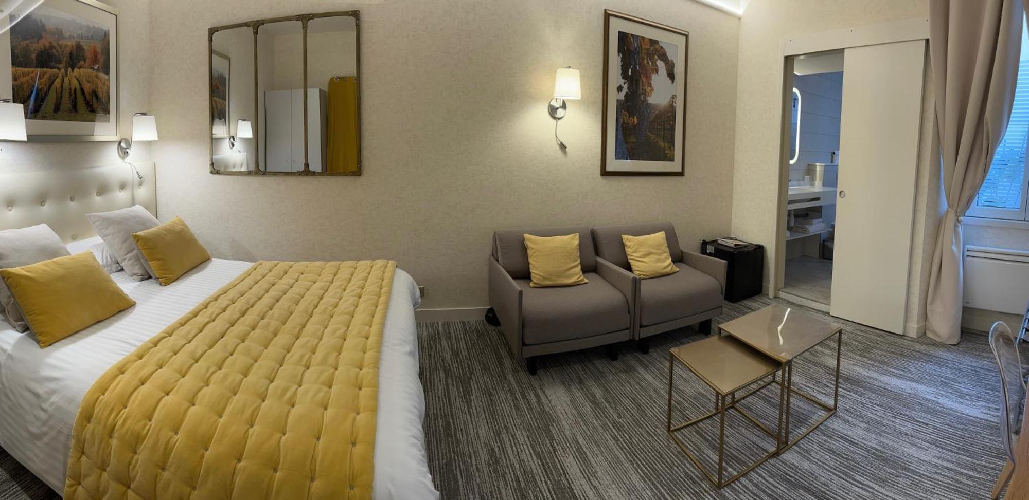 Logis Hotel Des Messageries Arbois Luaran gambar