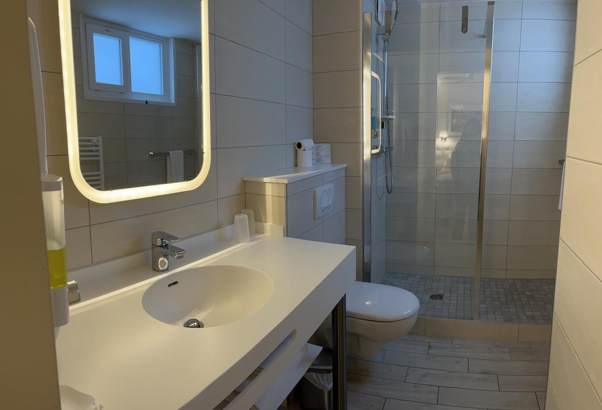 Logis Hotel Des Messageries Arbois Bilik gambar