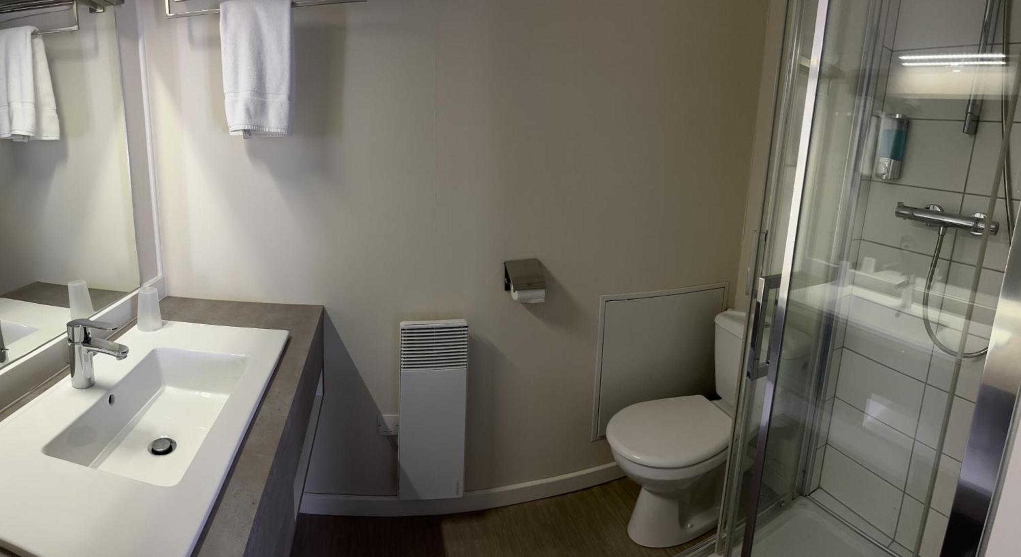 Logis Hotel Des Messageries Arbois Bilik gambar